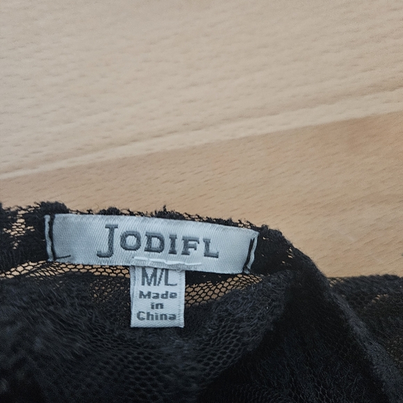 JODIFL Mackenzie Lace Kimono - Picture 6 of 6